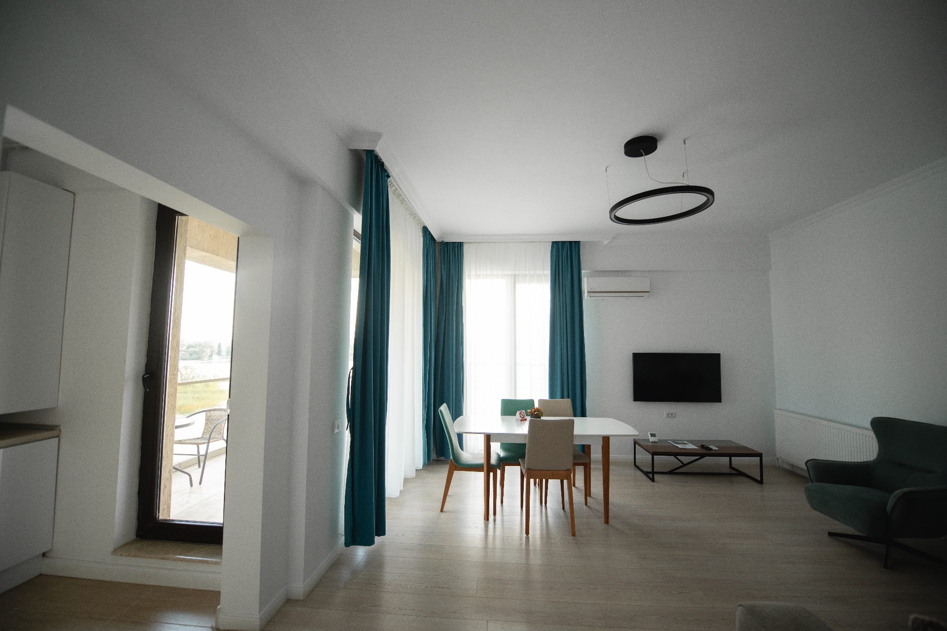 Superior King Apartment